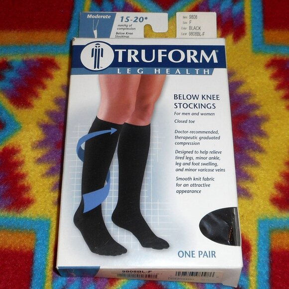 Truform Leg Health Black Below Knee Moderate Compression Stockings 15-20 mmHg - Picture 1 of 5